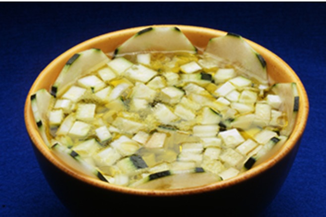 Gazpacho de Almería acompañado de POLLO ASADO